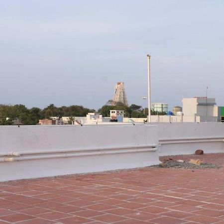 Saravanas Lodge Tiruchchendūr Eksteriør bilde