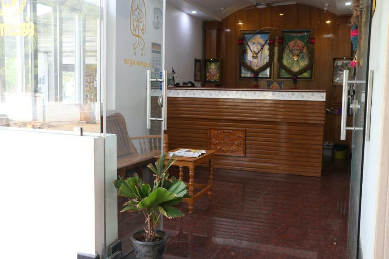 Saravanas Lodge Tiruchchendūr Eksteriør bilde