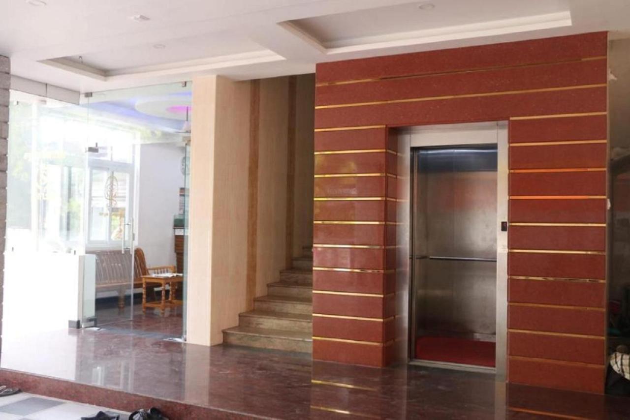 Saravanas Lodge Tiruchchendūr Eksteriør bilde